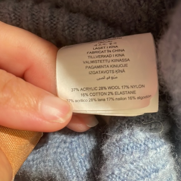 Michael Kors sweater - Picture 7 of 8